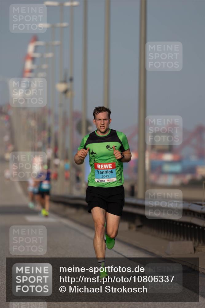 03.10.2026 - Köhlbrandbrückenlauf Michael Strokosch http://msf.ph/oto/10806337 03.10.2026 09:34:47 Position 3 2043 meine-sportfotos.de