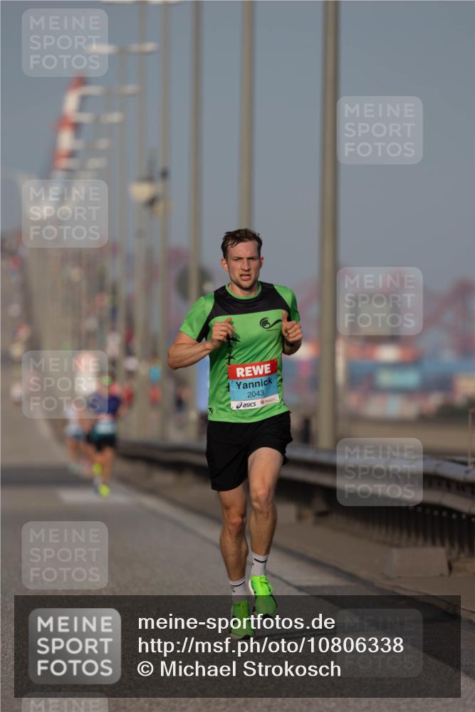 03.10.2026 - Köhlbrandbrückenlauf Michael Strokosch http://msf.ph/oto/10806338 03.10.2026 09:34:47 Position 3 2043 meine-sportfotos.de