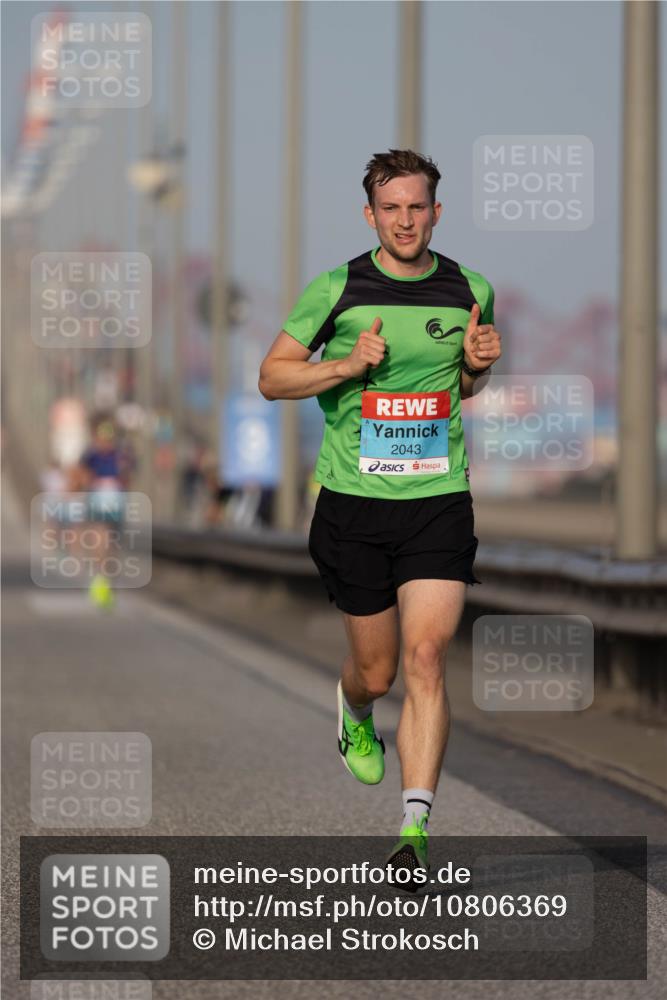 03.10.2026 - Köhlbrandbrückenlauf Michael Strokosch http://msf.ph/oto/10806369 03.10.2026 09:34:50 Position 3 2043 meine-sportfotos.de