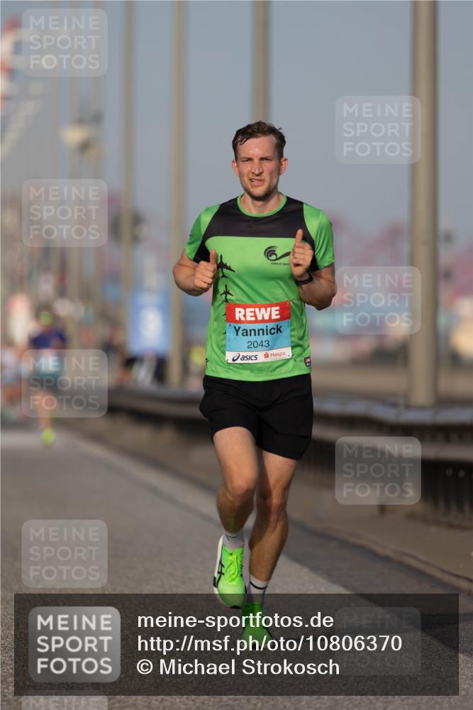 03.10.2026 - Köhlbrandbrückenlauf Michael Strokosch http://msf.ph/oto/10806370 03.10.2026 09:34:50 Position 3 2043 meine-sportfotos.de
