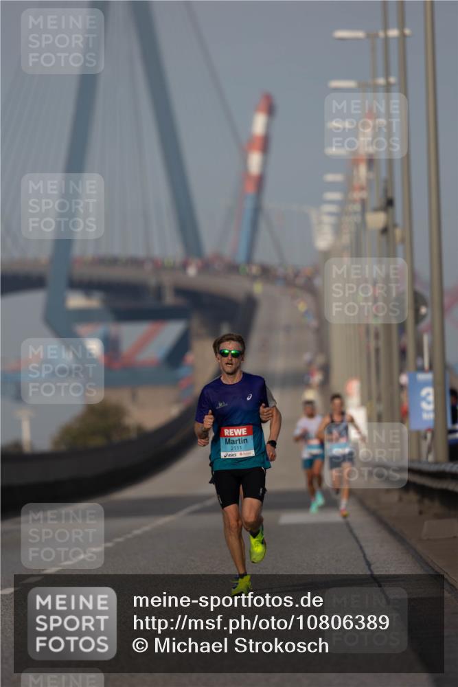 03.10.2026 - Köhlbrandbrückenlauf Michael Strokosch http://msf.ph/oto/10806389 03.10.2026 09:35:04 Position 3 2111 meine-sportfotos.de