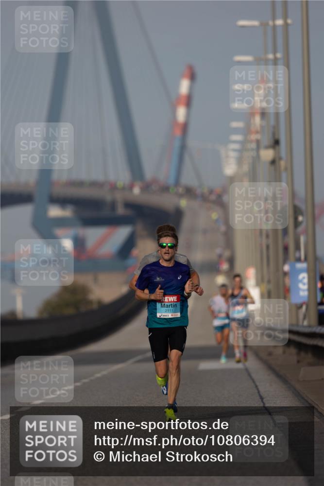 03.10.2026 - Köhlbrandbrückenlauf Michael Strokosch http://msf.ph/oto/10806394 03.10.2026 09:35:04 Position 3 2111 meine-sportfotos.de