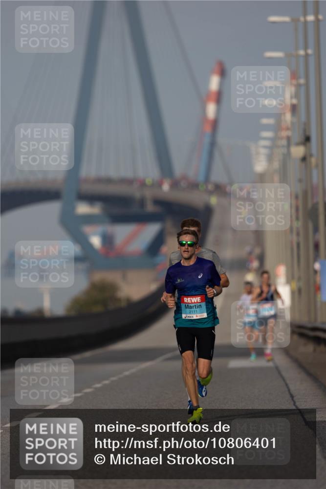 03.10.2026 - Köhlbrandbrückenlauf Michael Strokosch http://msf.ph/oto/10806401 03.10.2026 09:35:05 Position 3 2111 meine-sportfotos.de