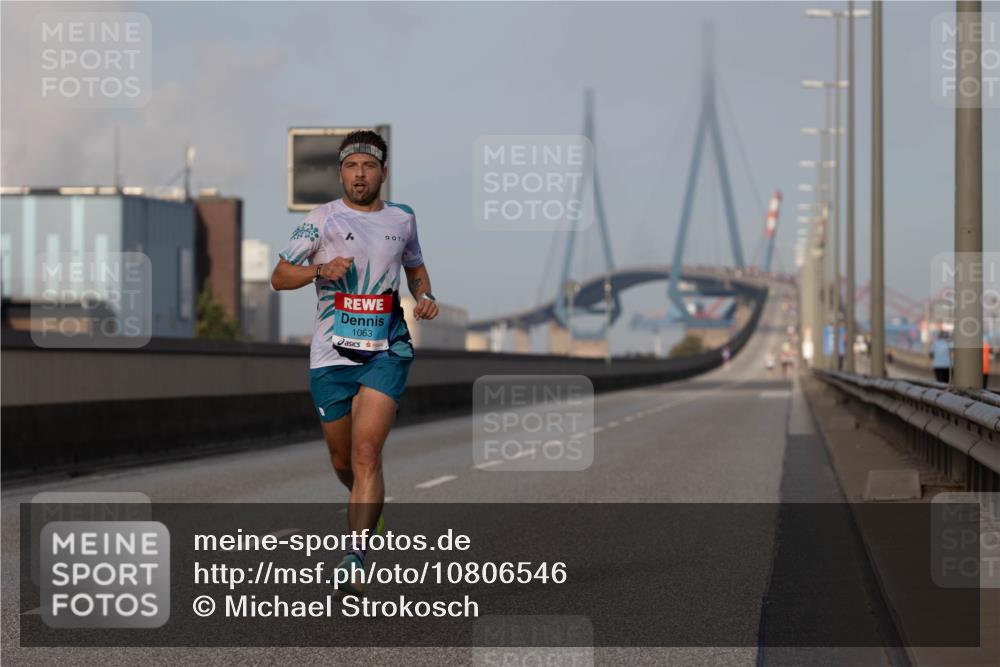 03.10.2026 - Köhlbrandbrückenlauf Michael Strokosch http://msf.ph/oto/10806546 03.10.2026 09:35:34 Position 3 1063 meine-sportfotos.de