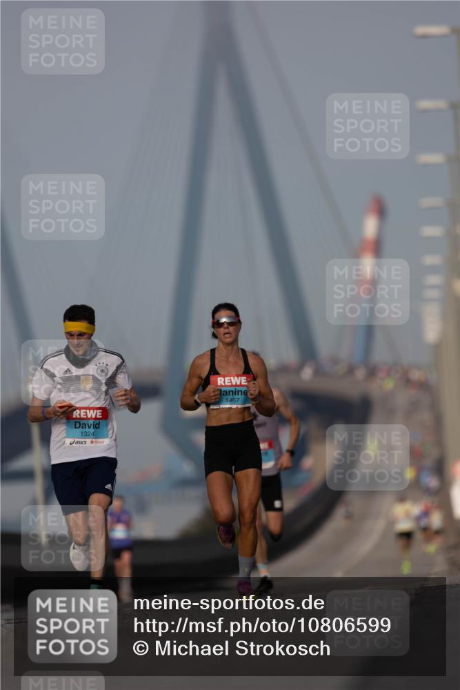 03.10.2026 - Köhlbrandbrückenlauf Michael Strokosch http://msf.ph/oto/10806599 03.10.2026 09:36:21 Position 3 1324, 1467 meine-sportfotos.de