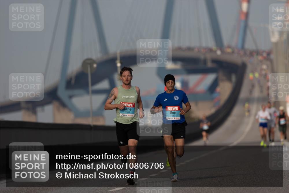03.10.2026 - Köhlbrandbrückenlauf Michael Strokosch http://msf.ph/oto/10806706 03.10.2026 09:37:23 Position 3 2109, 1083 meine-sportfotos.de