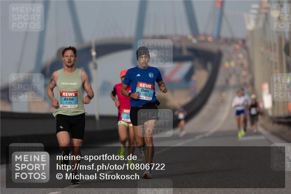 03.10.2026 - Köhlbrandbrückenlauf Michael Strokosch http://msf.ph/oto/10806722 03.10.2026 09:37:25 Position 3 2109, 1083 meine-sportfotos.de