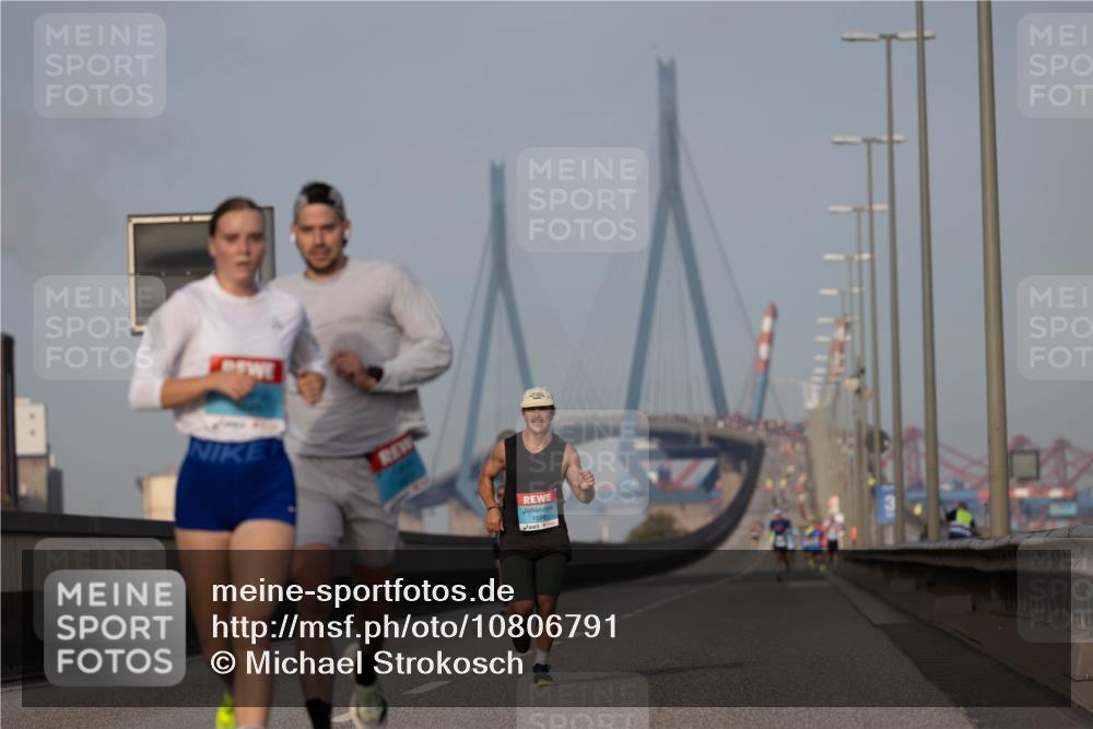 03.10.2026 - Köhlbrandbrückenlauf Michael Strokosch http://msf.ph/oto/10806791 03.10.2026 09:37:57 Position 3 1599, 5 meine-sportfotos.de