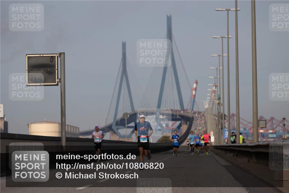03.10.2026 - Köhlbrandbrückenlauf Michael Strokosch http://msf.ph/oto/10806820 03.10.2026 09:38:22 Position 3  meine-sportfotos.de