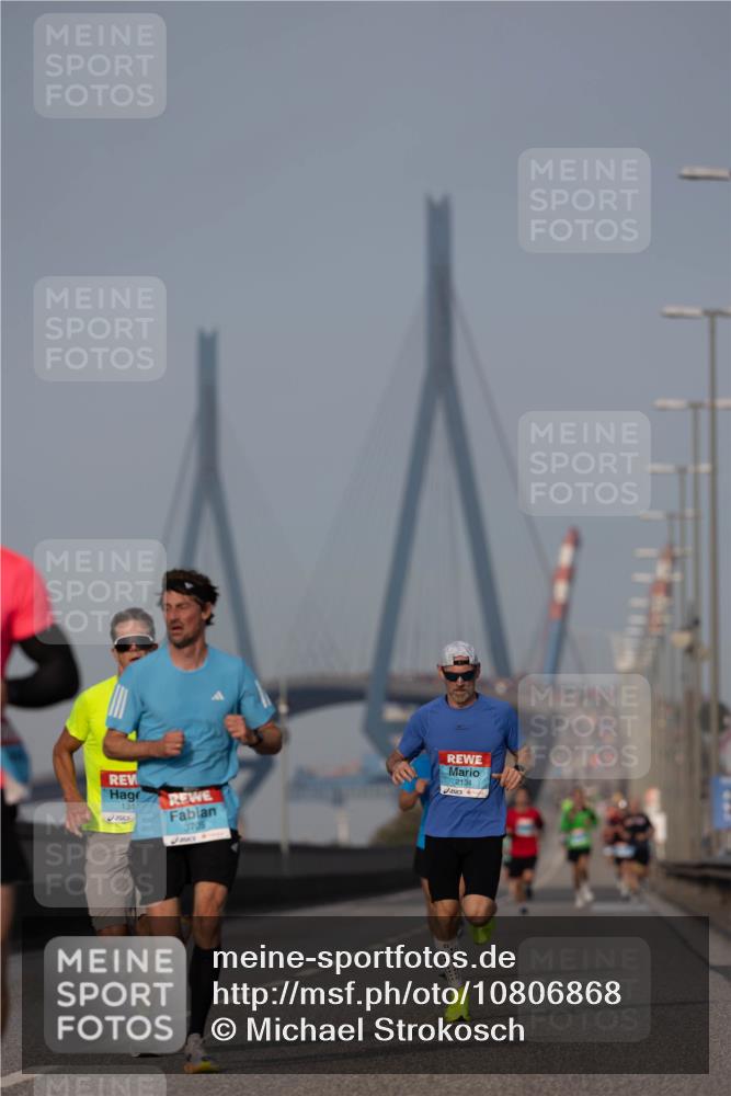 03.10.2026 - Köhlbrandbrückenlauf Michael Strokosch http://msf.ph/oto/10806868 03.10.2026 09:38:47 Position 3 131, 3705, 2134 meine-sportfotos.de