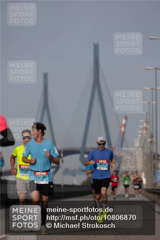 03.10.2026 - Köhlbrandbrückenlauf Michael Strokosch http://msf.ph/oto/10806870 03.10.2026 09:38:47 Position 3 1310, 2134 meine-sportfotos.de