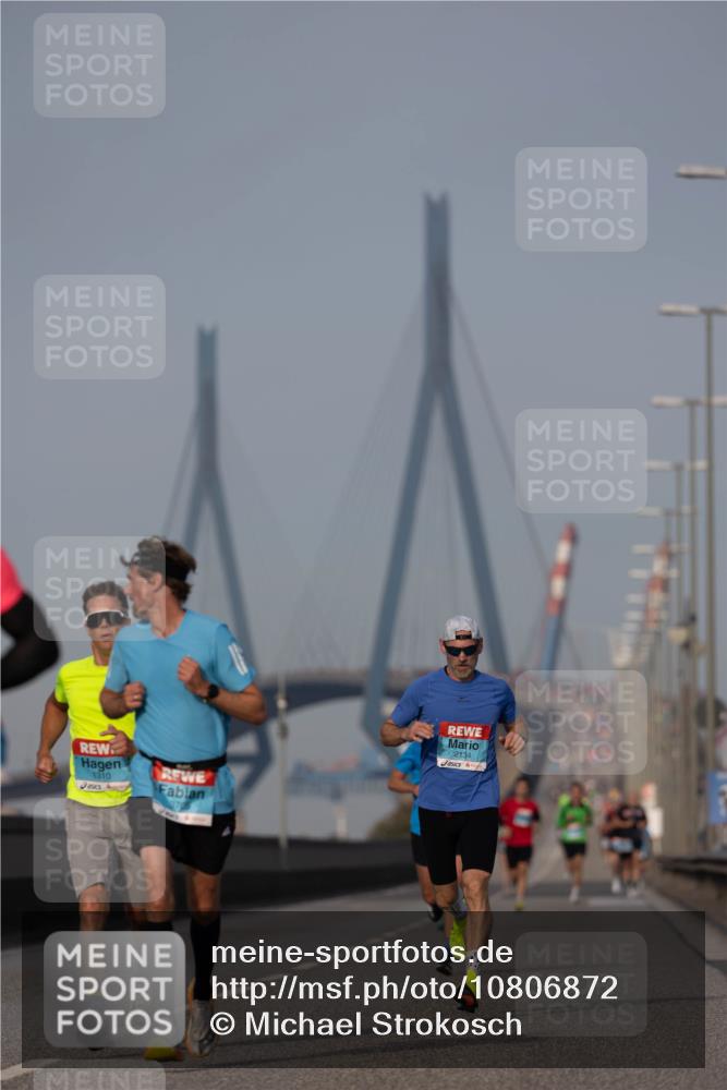 03.10.2026 - Köhlbrandbrückenlauf Michael Strokosch http://msf.ph/oto/10806872 03.10.2026 09:38:47 Position 3 1310, 2134 meine-sportfotos.de