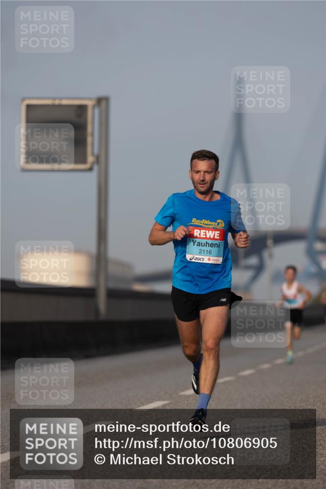 03.10.2026 - Köhlbrandbrückenlauf Michael Strokosch http://msf.ph/oto/10806905 03.10.2026 09:38:55 Position 3 4, 2116 meine-sportfotos.de