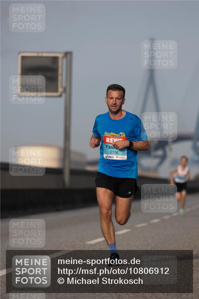 03.10.2026 - Köhlbrandbrückenlauf Michael Strokosch http://msf.ph/oto/10806912 03.10.2026 09:38:55 Position 3 4, 2116 meine-sportfotos.de
