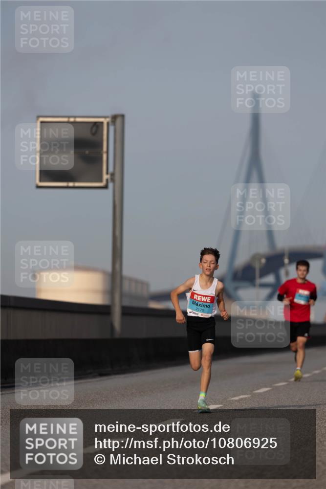 03.10.2026 - Köhlbrandbrückenlauf Michael Strokosch http://msf.ph/oto/10806925 03.10.2026 09:39:01 Position 3 2170 meine-sportfotos.de