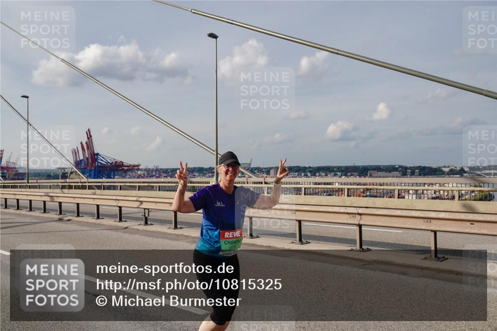 03.10.2026 - Köhlbrandbrückenlauf Michael Burmester http://msf.ph/oto/10815325 03.10.2026 16:07:54 Position 2 0678 meine-sportfotos.de