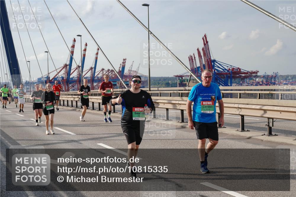 03.10.2026 - Köhlbrandbrückenlauf Michael Burmester http://msf.ph/oto/10815335 03.10.2026 16:08:05 Position 2 7854, 7010 meine-sportfotos.de