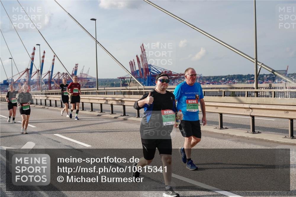 03.10.2026 - Köhlbrandbrückenlauf Michael Burmester http://msf.ph/oto/10815341 03.10.2026 16:08:06 Position 2 7854, 7010 meine-sportfotos.de