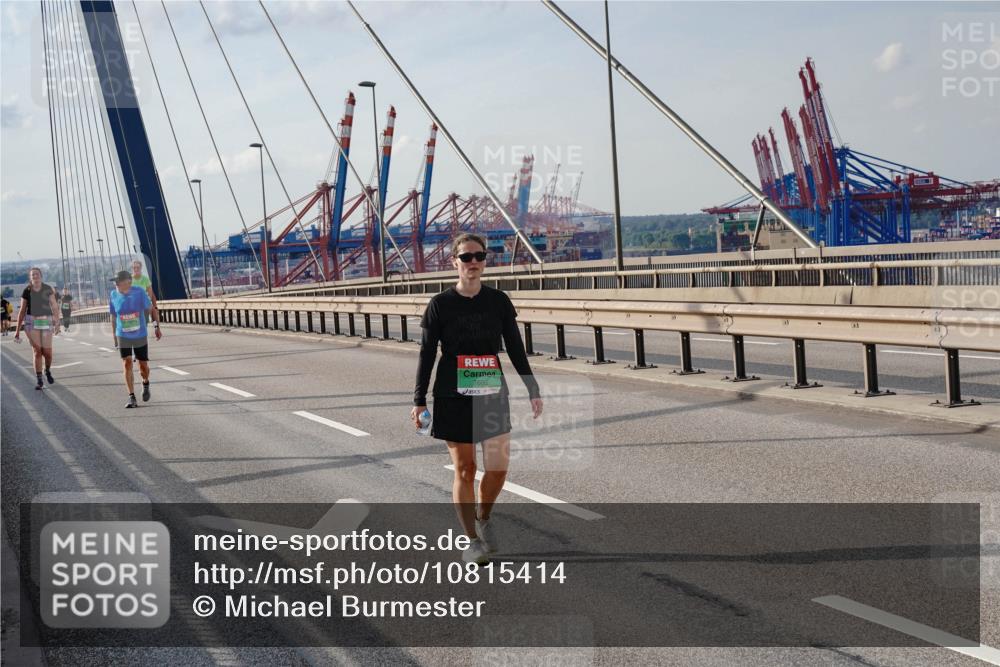 03.10.2026 - Köhlbrandbrückenlauf Michael Burmester http://msf.ph/oto/10815414 03.10.2026 16:08:39 Position 2 7603 meine-sportfotos.de