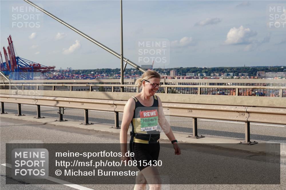 03.10.2026 - Köhlbrandbrückenlauf Michael Burmester http://msf.ph/oto/10815430 03.10.2026 16:09:01 Position 2 9617 meine-sportfotos.de