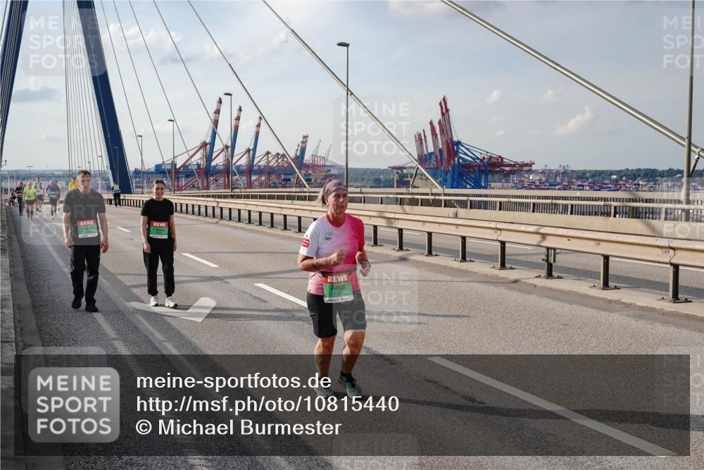 03.10.2026 - Köhlbrandbrückenlauf Michael Burmester http://msf.ph/oto/10815440 03.10.2026 16:09:18 Position 2  meine-sportfotos.de