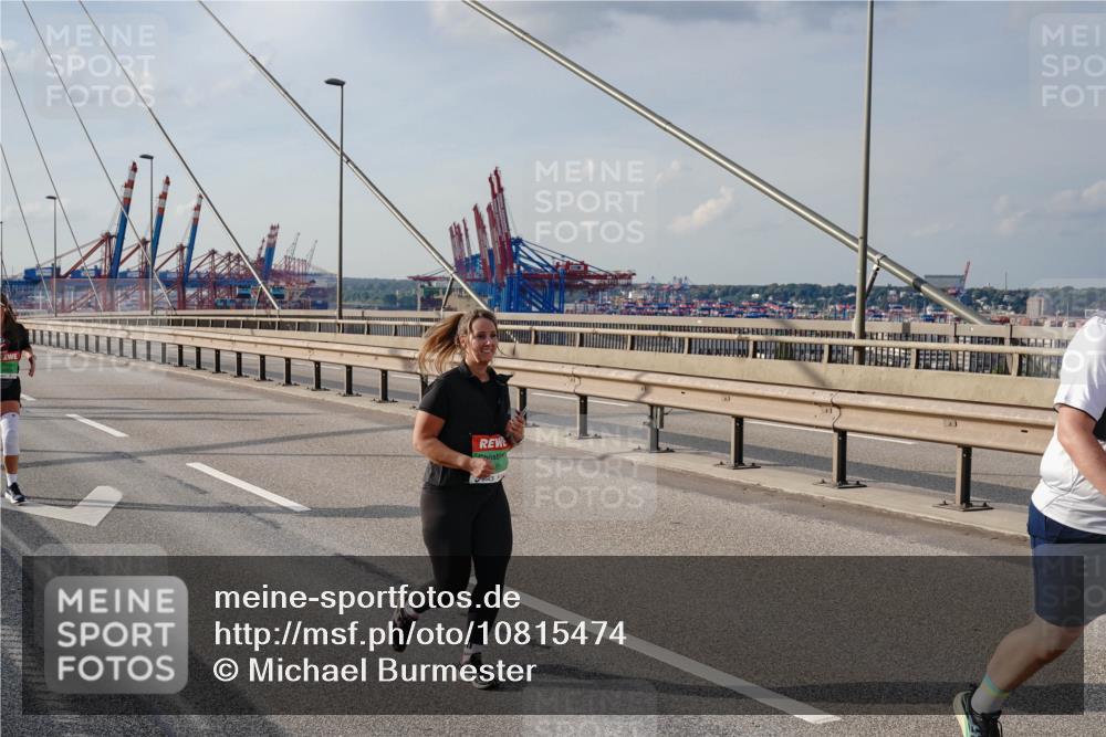 03.10.2026 - Köhlbrandbrückenlauf Michael Burmester http://msf.ph/oto/10815474 03.10.2026 16:09:48 Position 2  meine-sportfotos.de