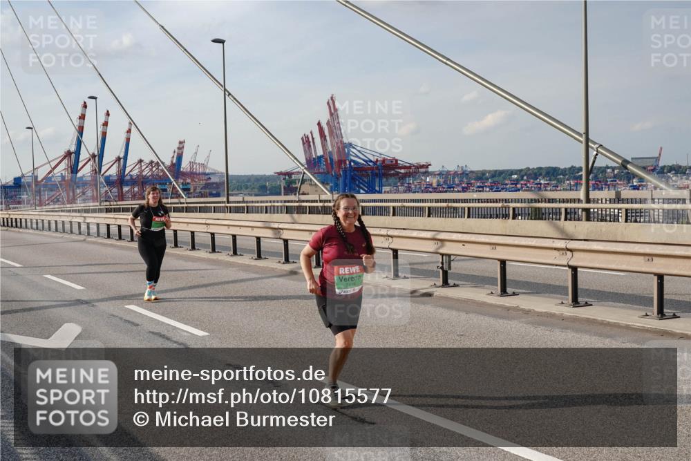 03.10.2026 - Köhlbrandbrückenlauf Michael Burmester http://msf.ph/oto/10815577 03.10.2026 16:11:12 Position 2 42, 1, 7418 meine-sportfotos.de