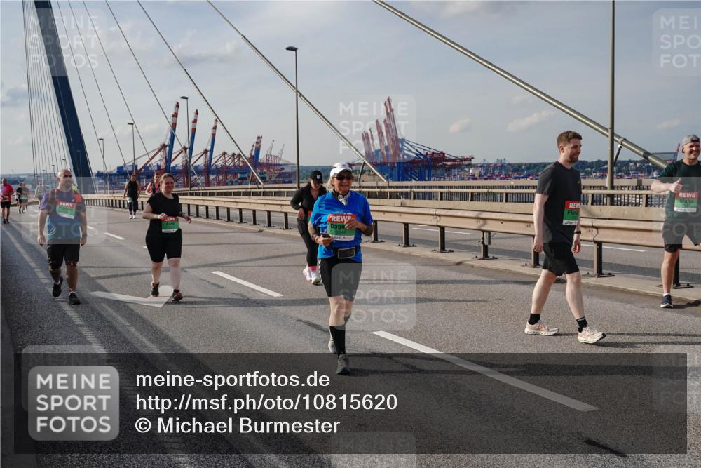 03.10.2026 - Köhlbrandbrückenlauf Michael Burmester http://msf.ph/oto/10815620 03.10.2026 16:11:59 Position 2  meine-sportfotos.de