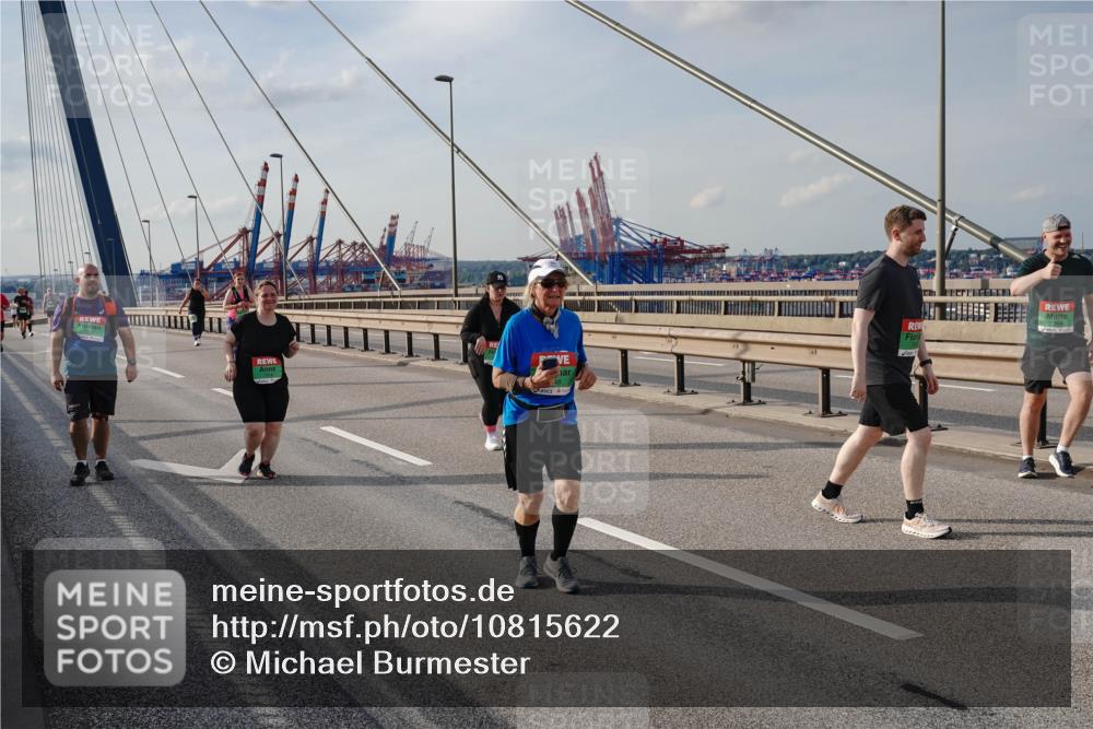 03.10.2026 - Köhlbrandbrückenlauf Michael Burmester http://msf.ph/oto/10815622 03.10.2026 16:12:00 Position 2  meine-sportfotos.de