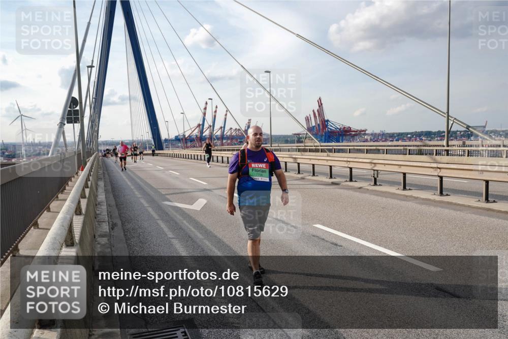 03.10.2026 - Köhlbrandbrückenlauf Michael Burmester http://msf.ph/oto/10815629 03.10.2026 16:12:04 Position 2  meine-sportfotos.de