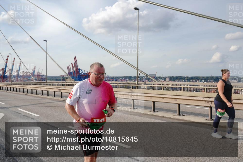 03.10.2026 - Köhlbrandbrückenlauf Michael Burmester http://msf.ph/oto/10815645 03.10.2026 16:12:17 Position 2 745 meine-sportfotos.de