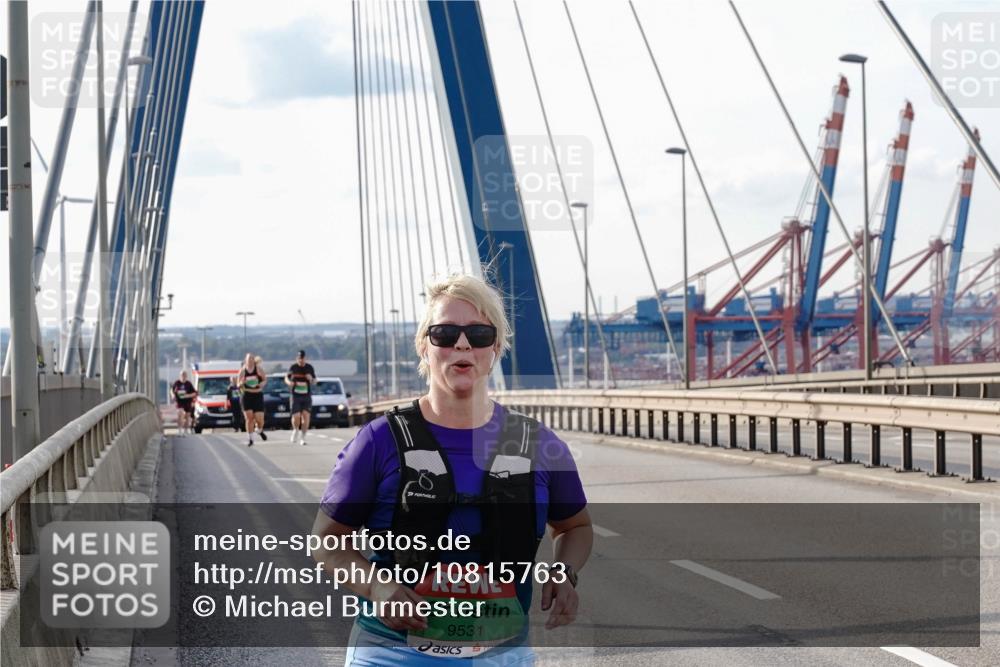 03.10.2026 - Köhlbrandbrückenlauf Michael Burmester http://msf.ph/oto/10815763 03.10.2026 16:15:32 Position 2 9531 meine-sportfotos.de