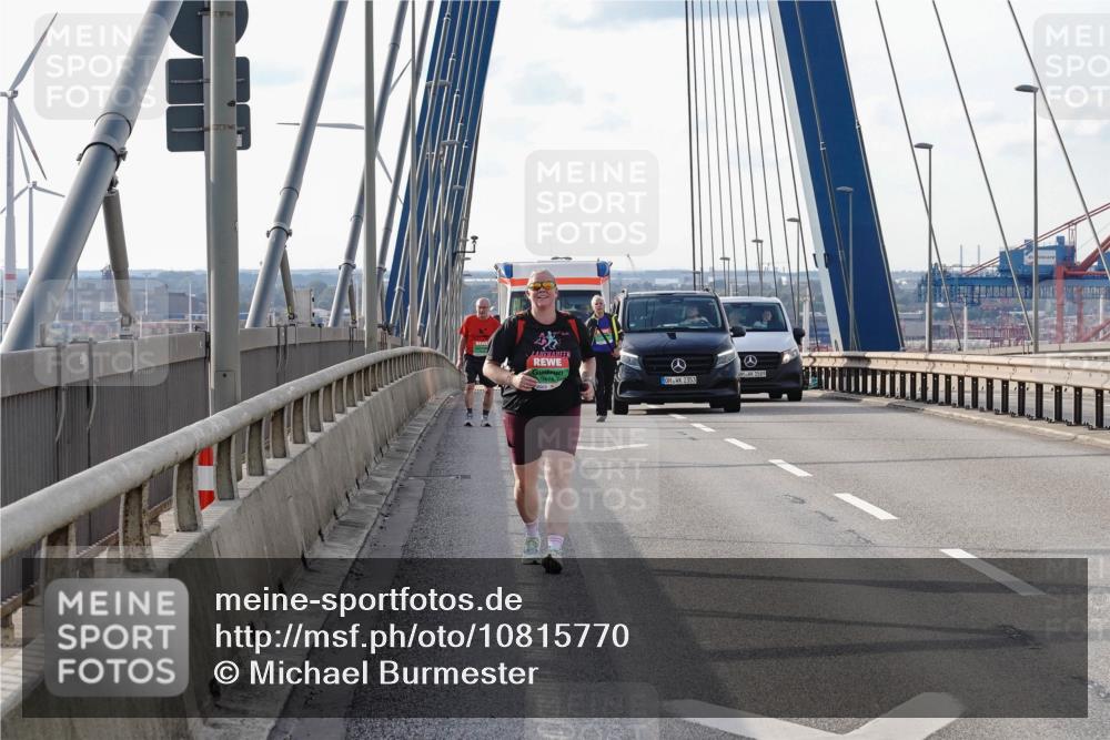 03.10.2026 - Köhlbrandbrückenlauf Michael Burmester http://msf.ph/oto/10815770 03.10.2026 16:16:04 Position 2 9478, 2353 meine-sportfotos.de
