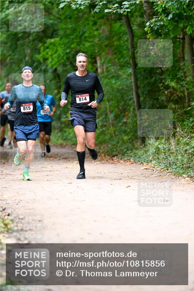 11.10.2026 - Bramfelder Halbmarathon 2026 Dr. Thomas Lammeyer http://msf.ph/oto/10815856 11.10.2026 09:50:09 Laufen 814, 815 meine-sportfotos.de