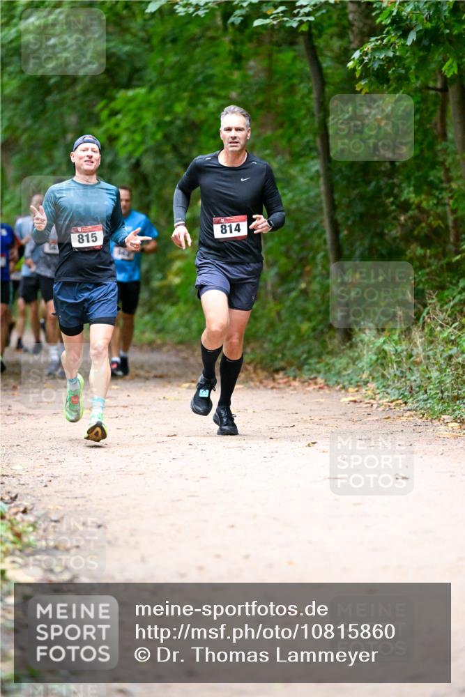 11.10.2026 - Bramfelder Halbmarathon 2026 Dr. Thomas Lammeyer http://msf.ph/oto/10815860 11.10.2026 09:50:10 Laufen 815, 814 meine-sportfotos.de
