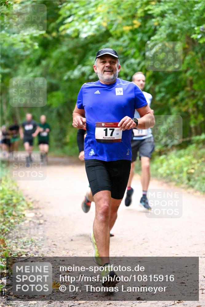 11.10.2026 - Bramfelder Halbmarathon 2026 Dr. Thomas Lammeyer http://msf.ph/oto/10815916 11.10.2026 09:50:18 Laufen 35, 17, 24 meine-sportfotos.de