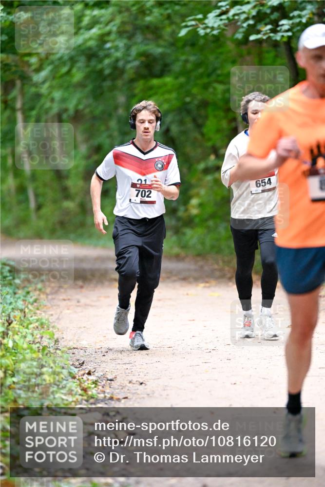 11.10.2026 - Bramfelder Halbmarathon 2026 Dr. Thomas Lammeyer http://msf.ph/oto/10816120 11.10.2026 09:51:22 Laufen 01, 702, 6, 654 meine-sportfotos.de