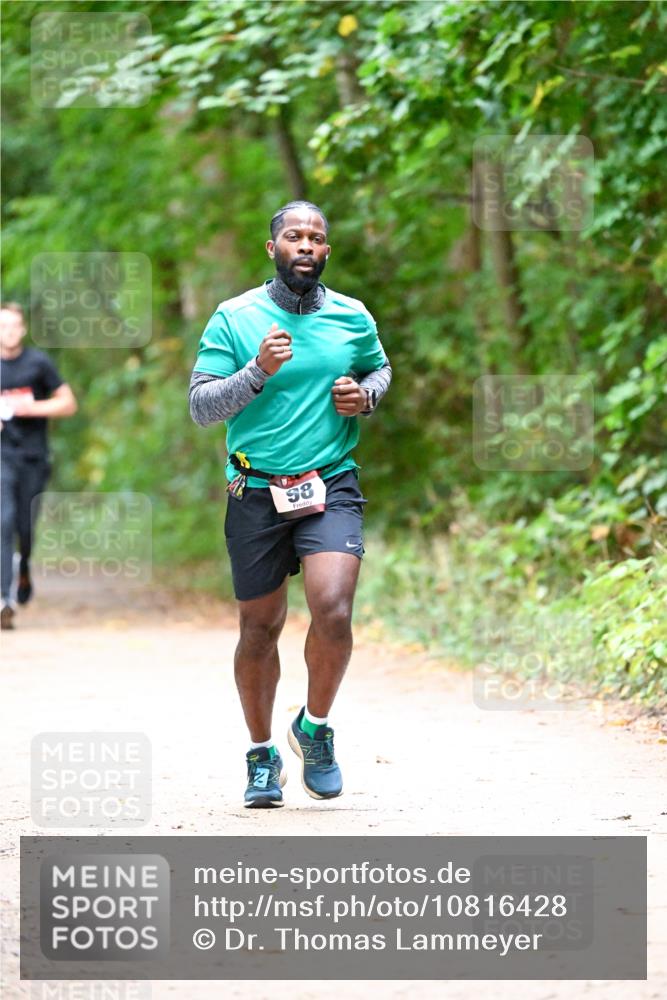 11.10.2026 - Bramfelder Halbmarathon 2026 Dr. Thomas Lammeyer http://msf.ph/oto/10816428 11.10.2026 09:53:05 Laufen 58 meine-sportfotos.de