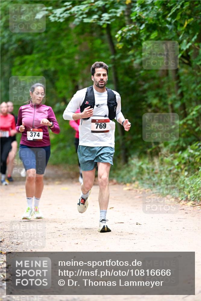 11.10.2026 - Bramfelder Halbmarathon 2026 Dr. Thomas Lammeyer http://msf.ph/oto/10816666 11.10.2026 09:54:04 Laufen 374, 769 meine-sportfotos.de