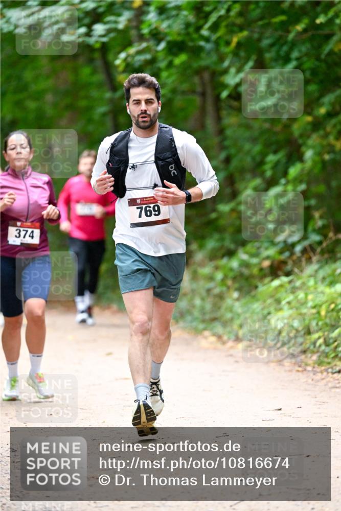 11.10.2026 - Bramfelder Halbmarathon 2026 Dr. Thomas Lammeyer http://msf.ph/oto/10816674 11.10.2026 09:54:05 Laufen 374, 769 meine-sportfotos.de