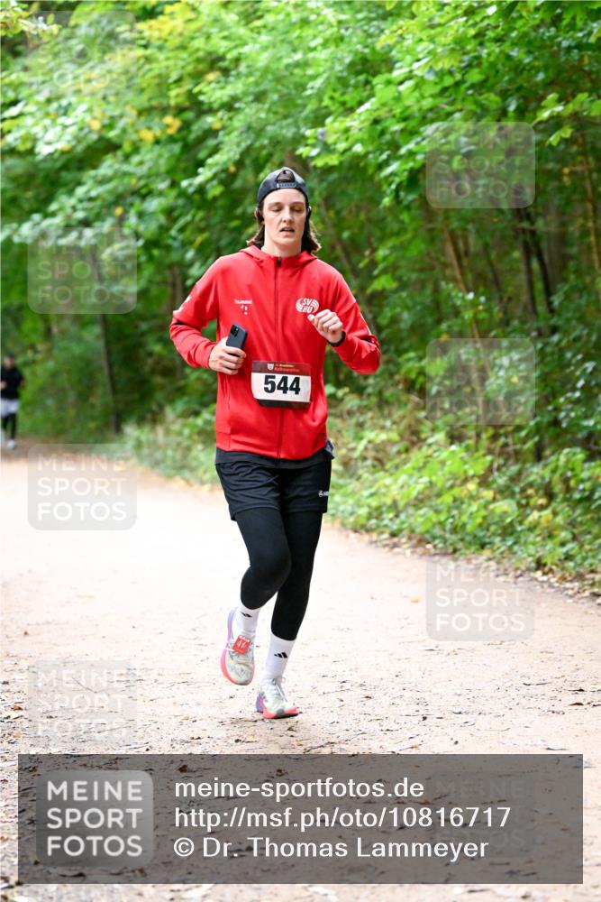 11.10.2026 - Bramfelder Halbmarathon 2026 Dr. Thomas Lammeyer http://msf.ph/oto/10816717 11.10.2026 09:54:14 Laufen 544 meine-sportfotos.de