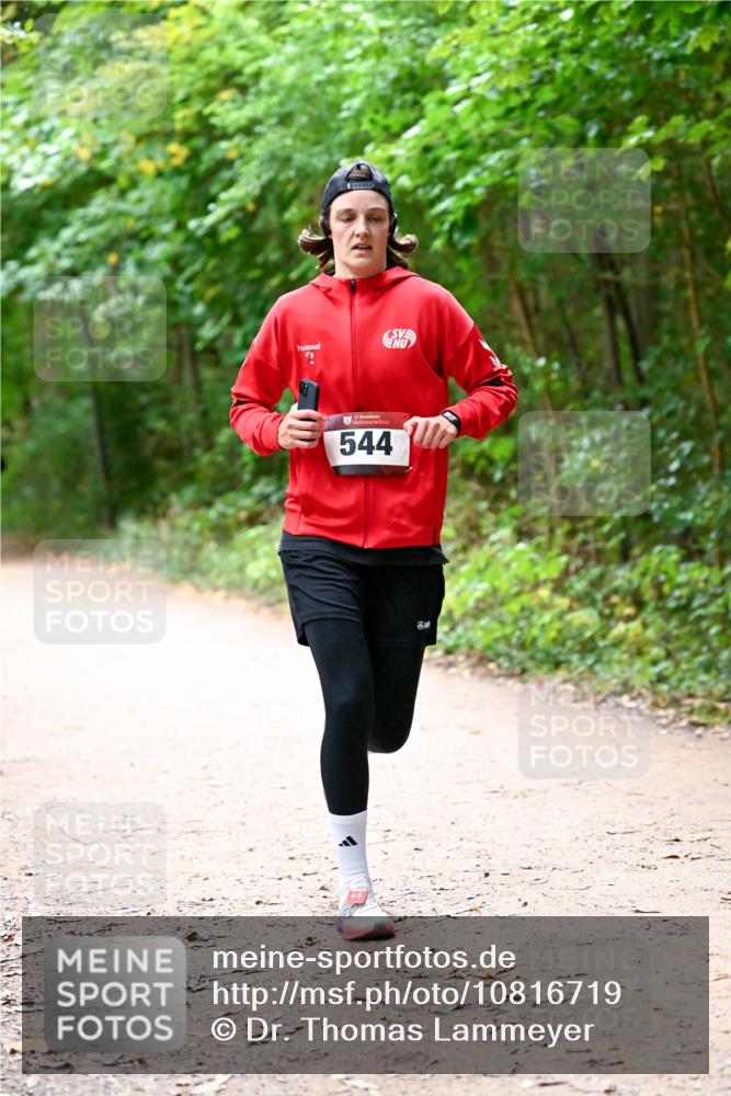 11.10.2026 - Bramfelder Halbmarathon 2026 Dr. Thomas Lammeyer http://msf.ph/oto/10816719 11.10.2026 09:54:14 Laufen 544 meine-sportfotos.de