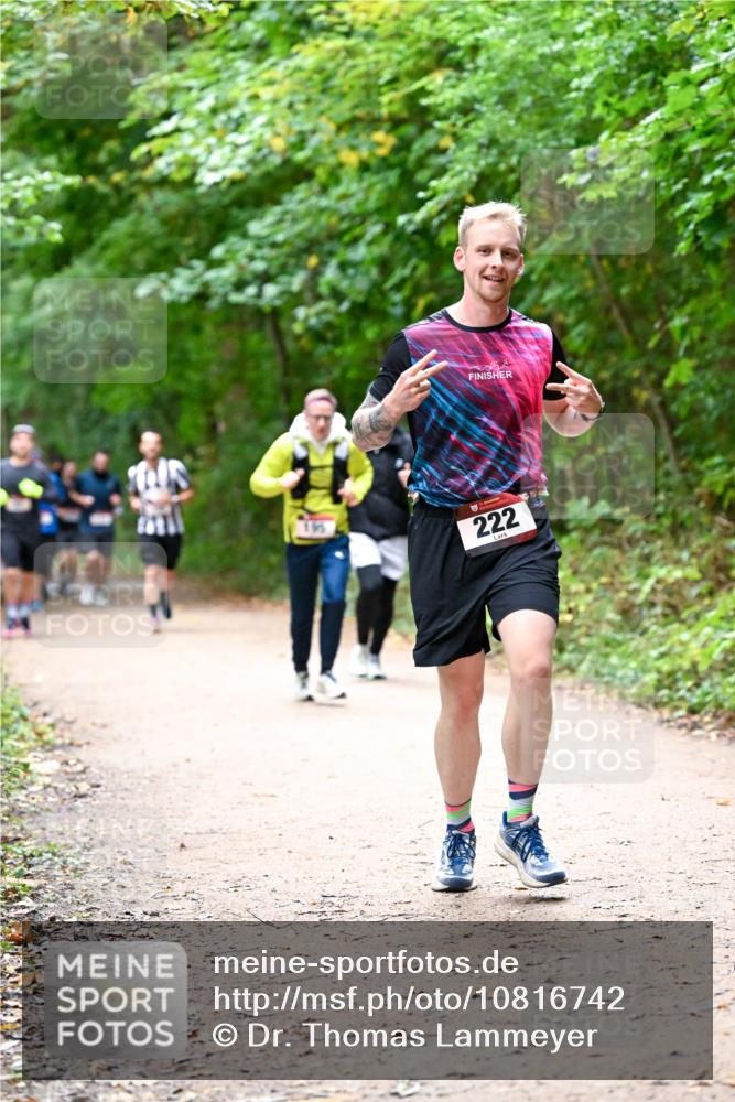 11.10.2026 - Bramfelder Halbmarathon 2026 Dr. Thomas Lammeyer http://msf.ph/oto/10816742 11.10.2026 09:54:22 Laufen 195, 222 meine-sportfotos.de