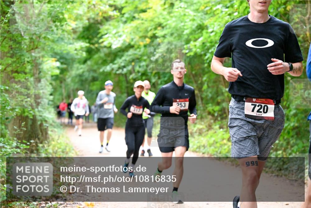 11.10.2026 - Bramfelder Halbmarathon 2026 Dr. Thomas Lammeyer http://msf.ph/oto/10816835 11.10.2026 09:54:39 Laufen 312, 253, 720, 999 meine-sportfotos.de