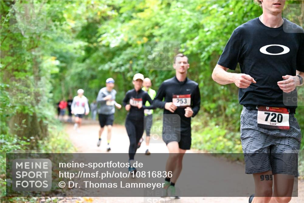 11.10.2026 - Bramfelder Halbmarathon 2026 Dr. Thomas Lammeyer http://msf.ph/oto/10816836 11.10.2026 09:54:39 Laufen 253, 720, 999 meine-sportfotos.de