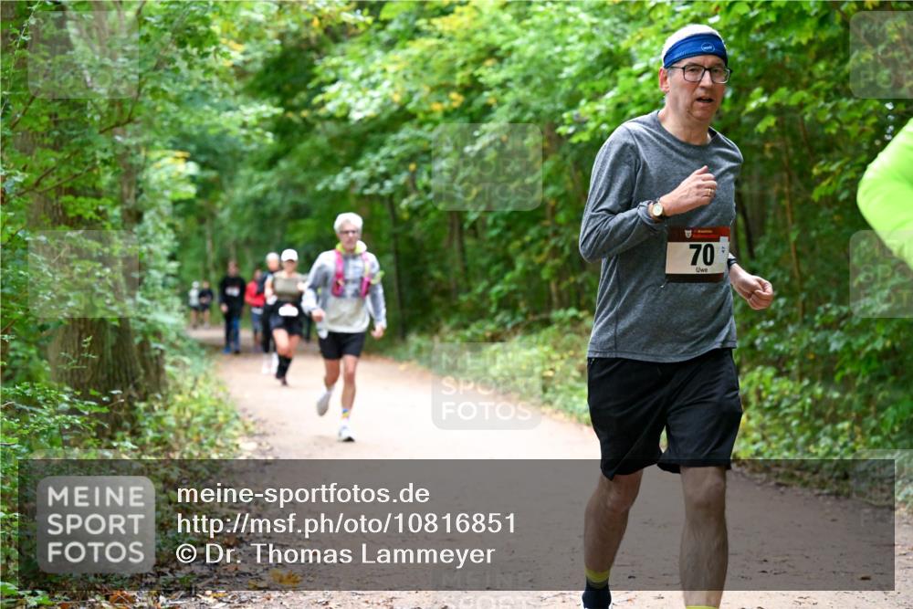 11.10.2026 - Bramfelder Halbmarathon 2026 Dr. Thomas Lammeyer http://msf.ph/oto/10816851 11.10.2026 09:54:42 Laufen 70 meine-sportfotos.de