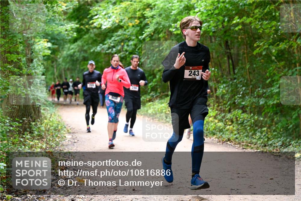 11.10.2026 - Bramfelder Halbmarathon 2026 Dr. Thomas Lammeyer http://msf.ph/oto/10816886 11.10.2026 09:54:51 Laufen 808, 243 meine-sportfotos.de