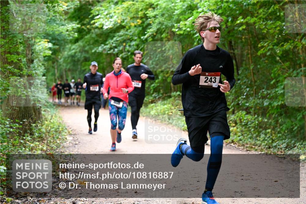 11.10.2026 - Bramfelder Halbmarathon 2026 Dr. Thomas Lammeyer http://msf.ph/oto/10816887 11.10.2026 09:54:51 Laufen 808, 243 meine-sportfotos.de