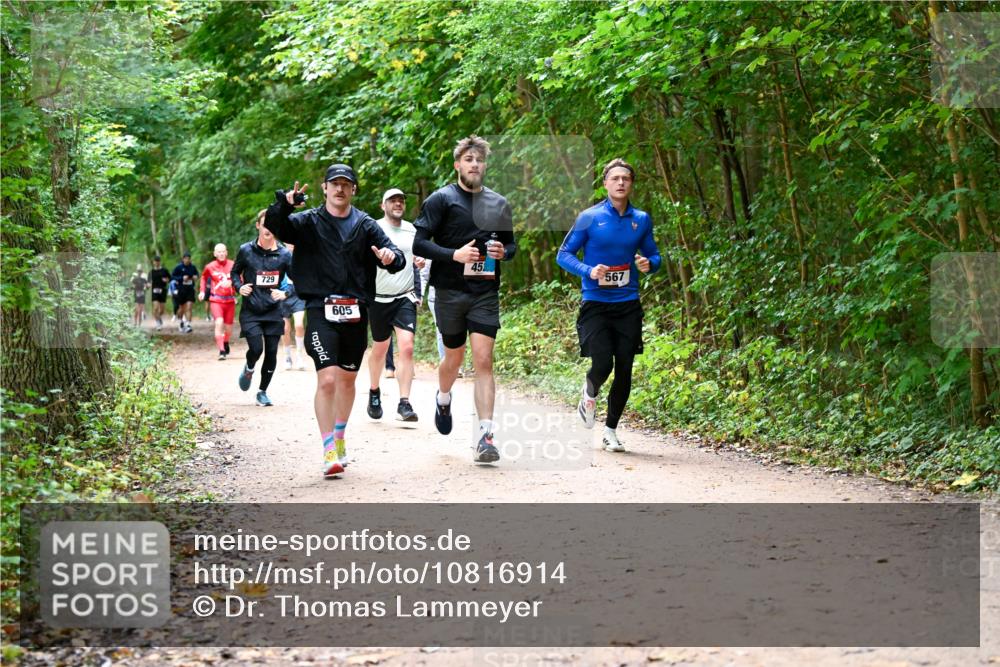 11.10.2026 - Bramfelder Halbmarathon 2026 Dr. Thomas Lammeyer http://msf.ph/oto/10816914 11.10.2026 09:55:00 Laufen 729, 605, 45, 567 meine-sportfotos.de