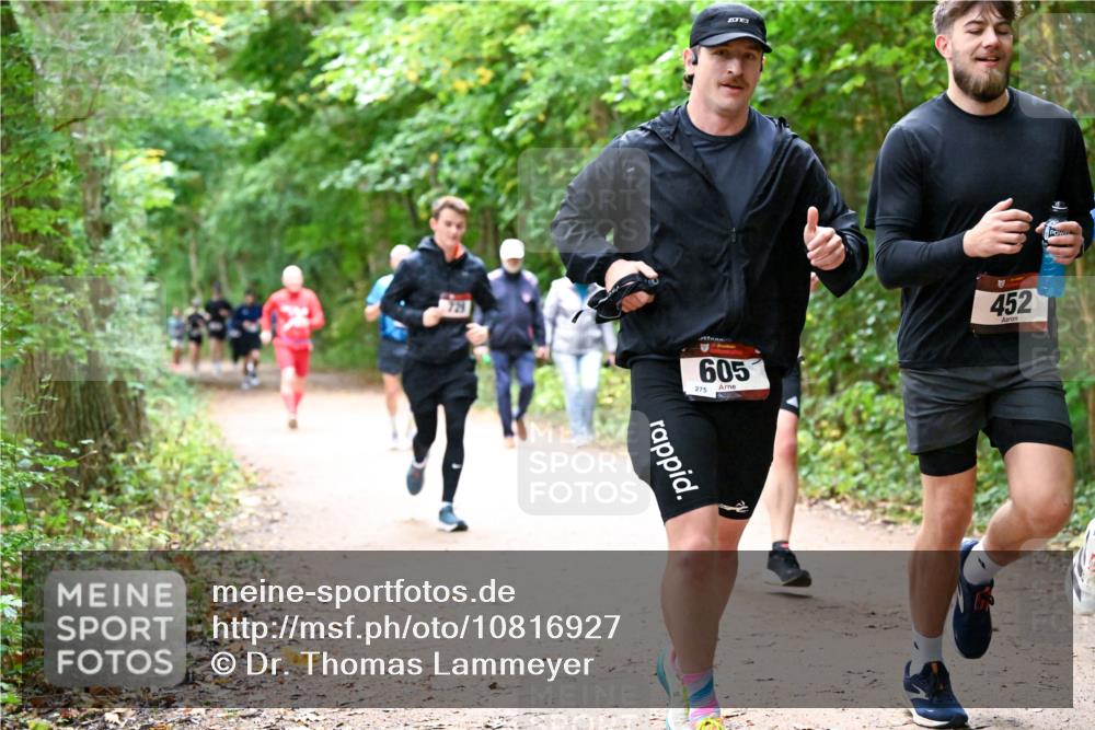 11.10.2026 - Bramfelder Halbmarathon 2026 Dr. Thomas Lammeyer http://msf.ph/oto/10816927 11.10.2026 09:55:03 Laufen 729, 3, 605, 275, 452 meine-sportfotos.de